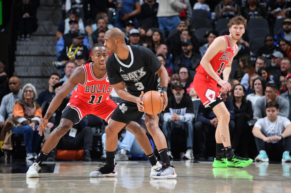 篮防守端的 篮防守端的