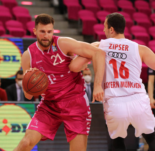 显然是在竞 显然是在竞