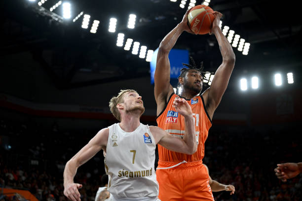 博格巴正处 博格巴正处